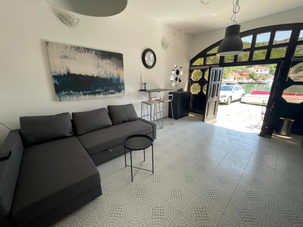 Apartmani Pulic 센 외부 사진