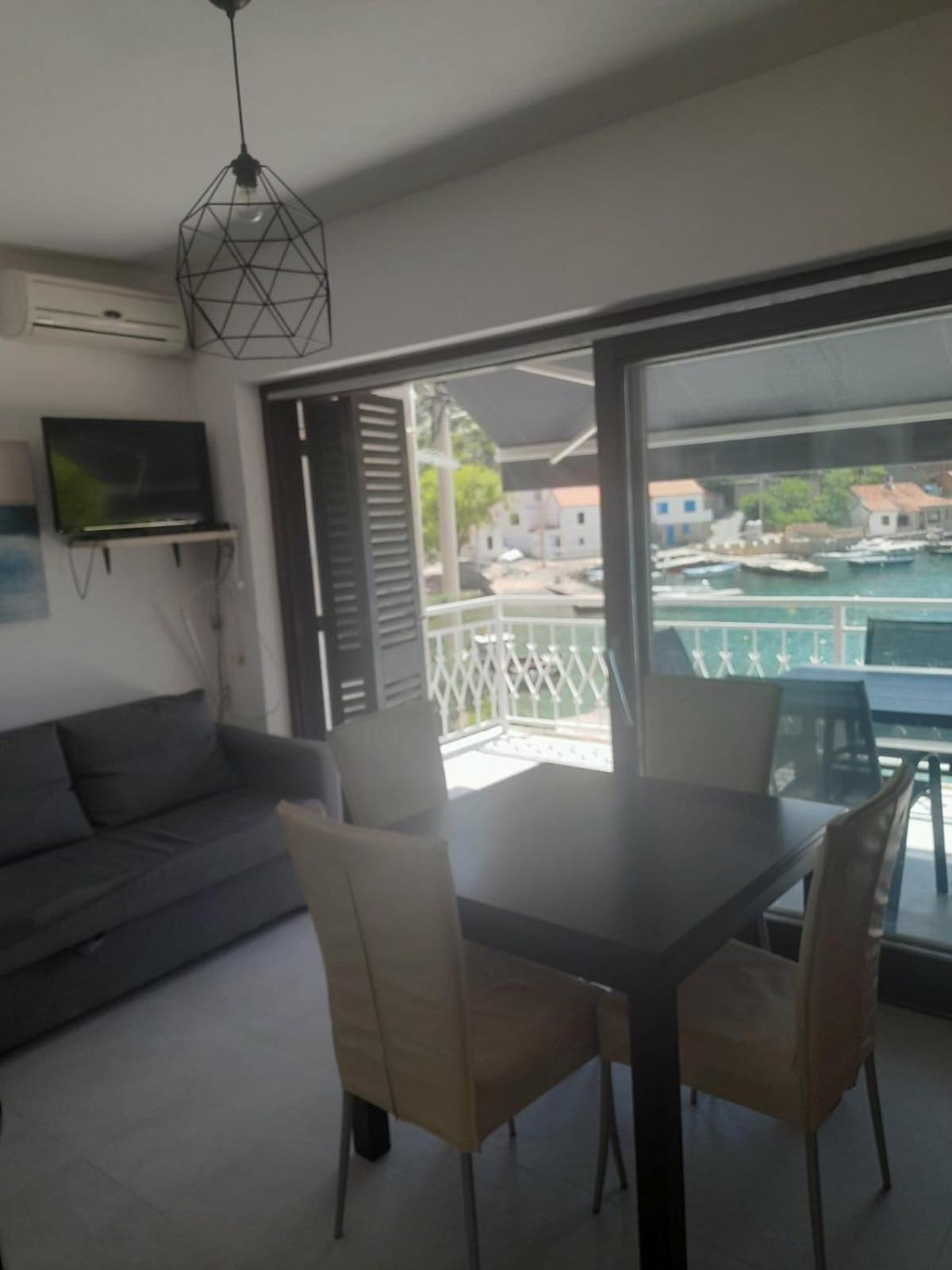 Apartmani Pulic 센 외부 사진