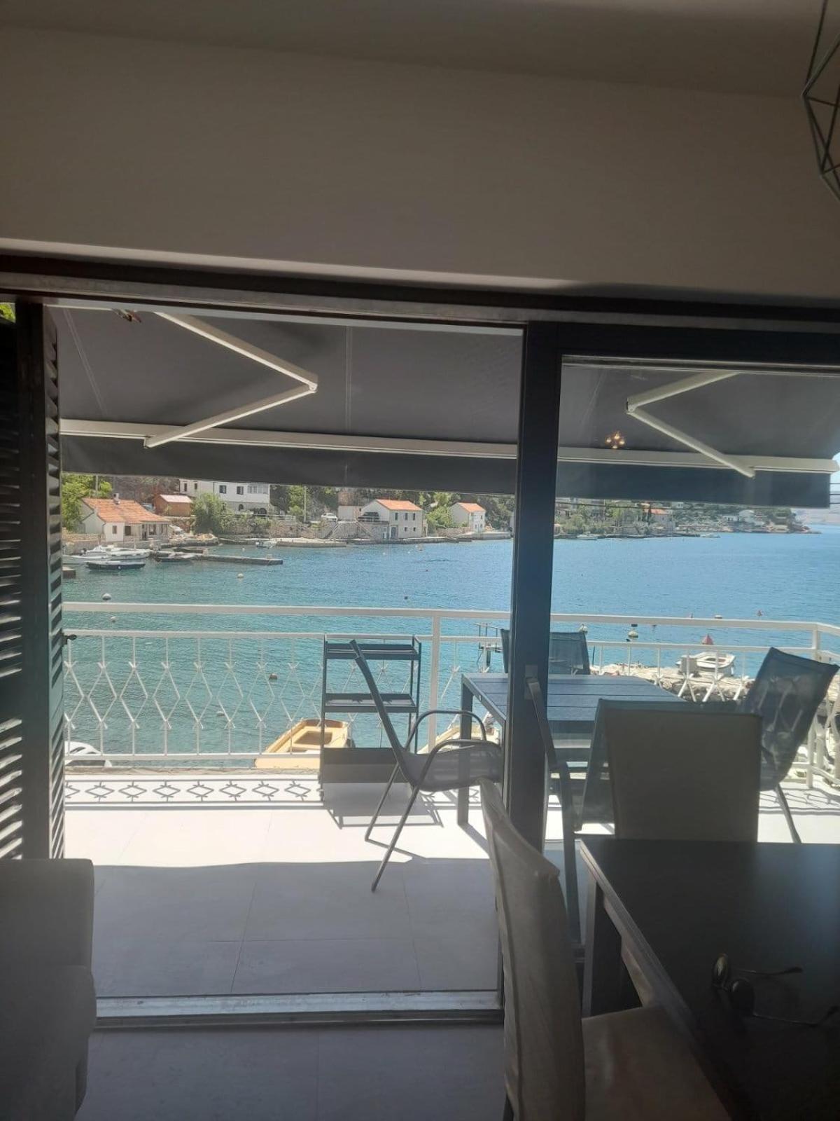 Apartmani Pulic 센 외부 사진