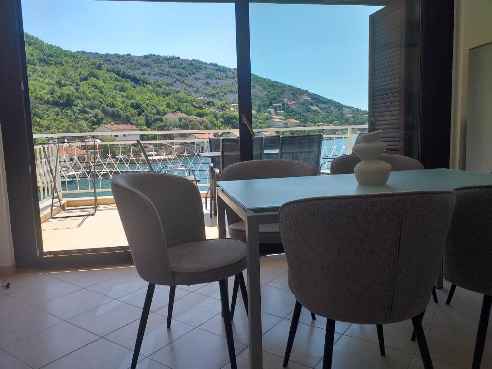 Apartmani Pulic 센 외부 사진