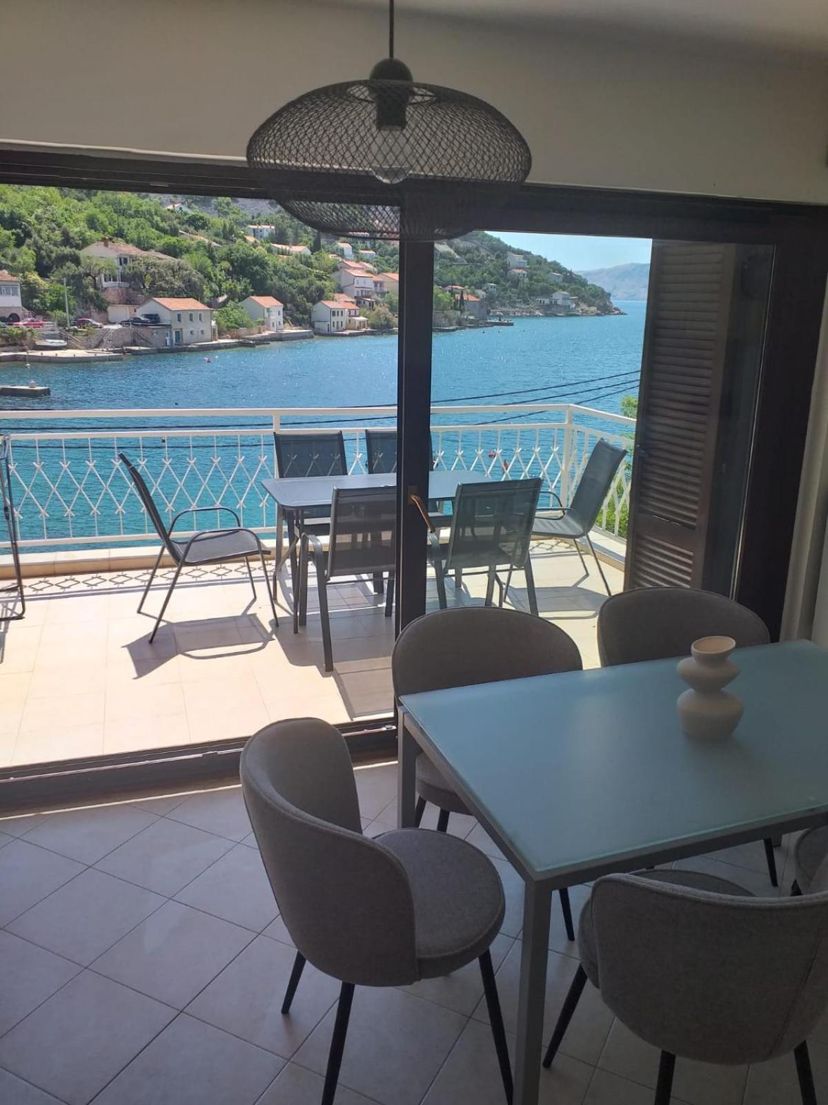 Apartmani Pulic 센 외부 사진