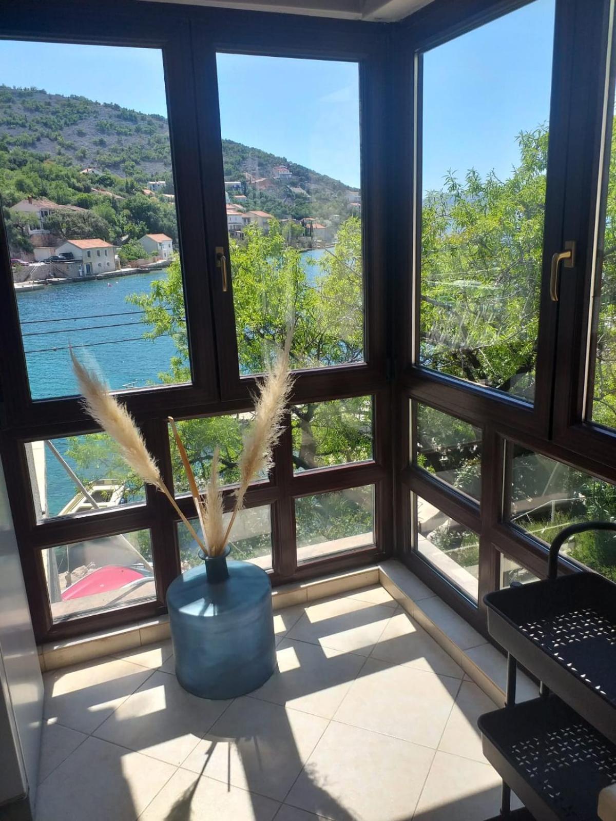 Apartmani Pulic 센 외부 사진